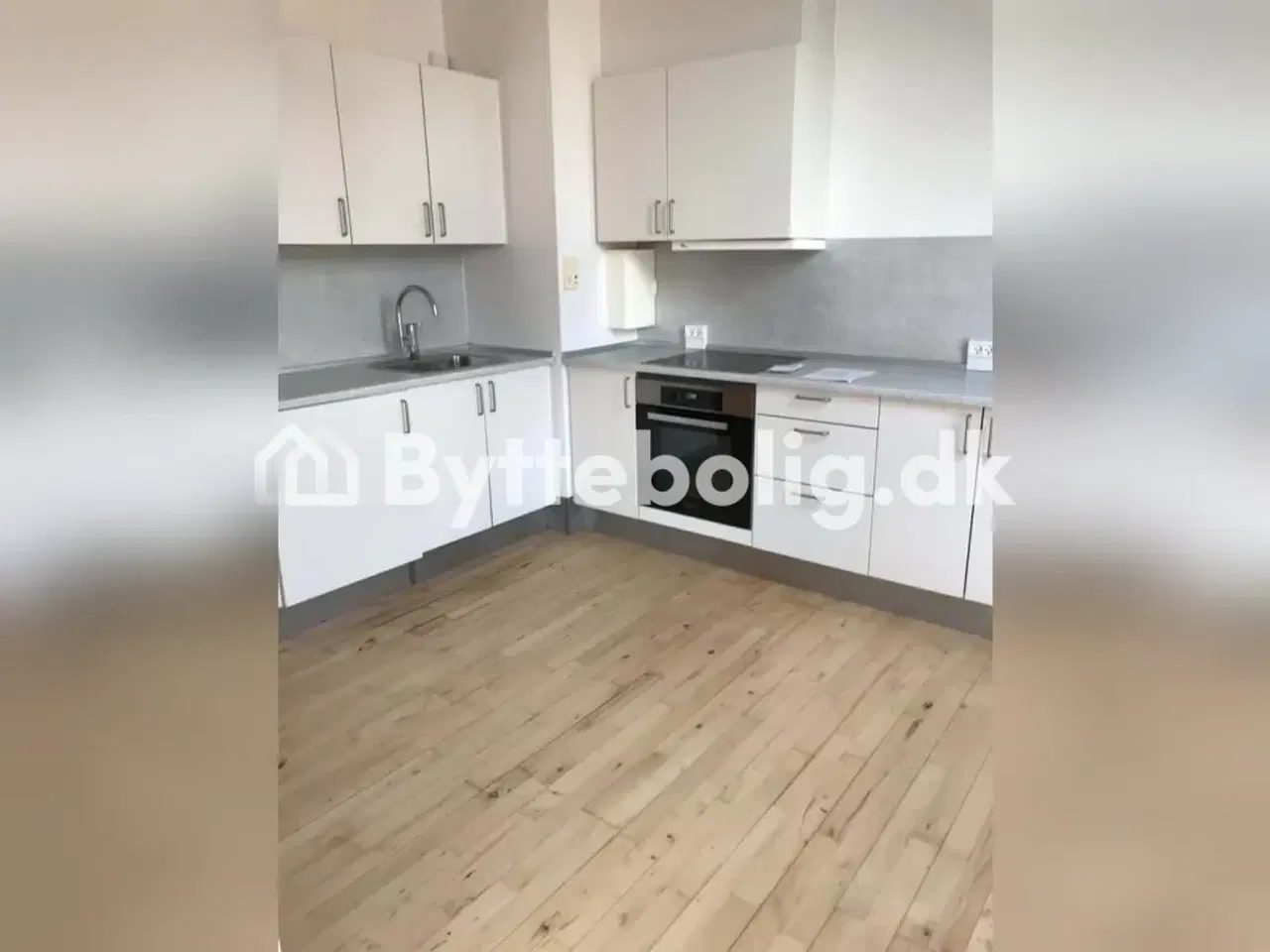 Billede 10 - Lys og rummelig 3v på Sigynsgade