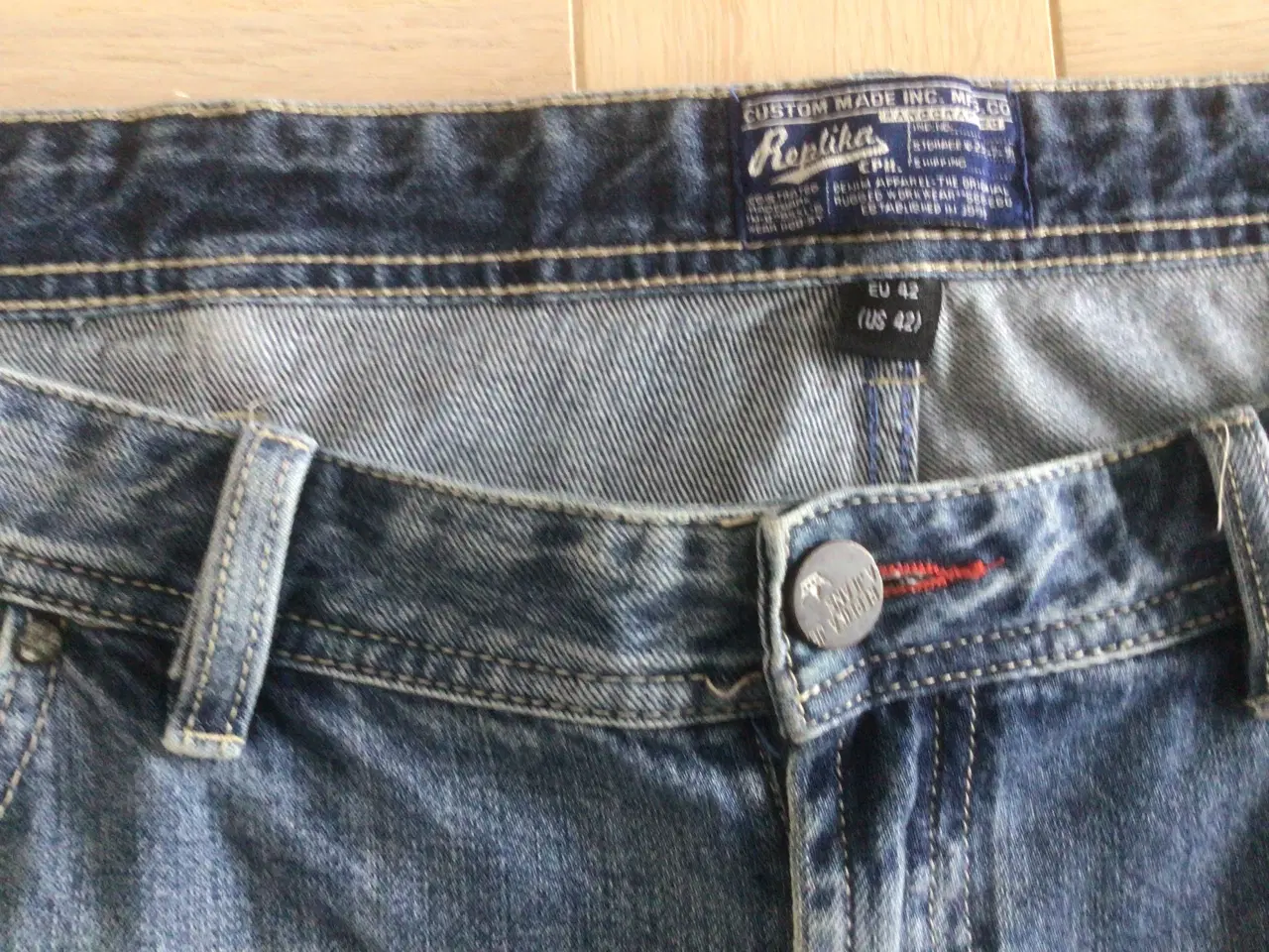 Billede 3 - Shorts 42 m/lynlås - Replika