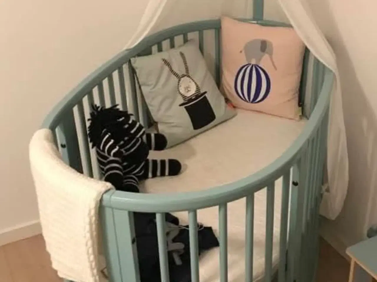 Billede 3 - Stokke Sleepi babyseng