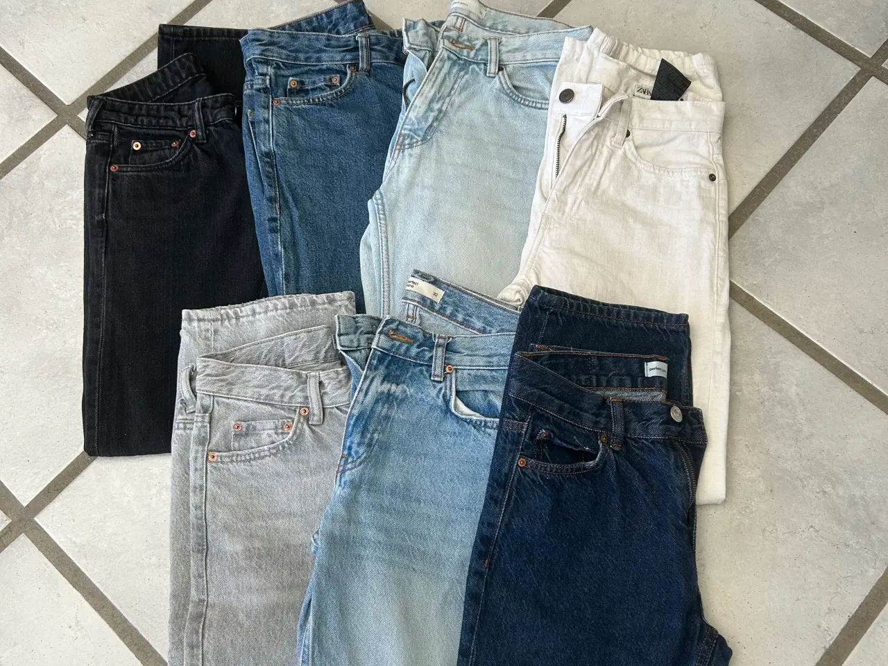 Billede 1 - Jeans str 32