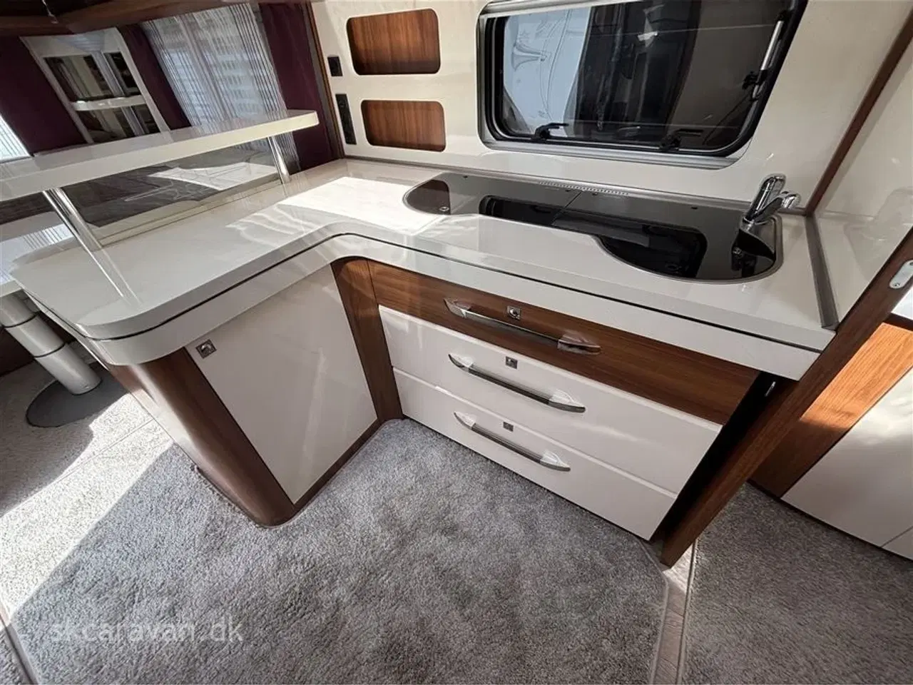 Billede 9 - 2018 - Hobby Excellent 560 CFe "50 YEARS"   Pæn og velholdt campingvogn, med meget udstyr