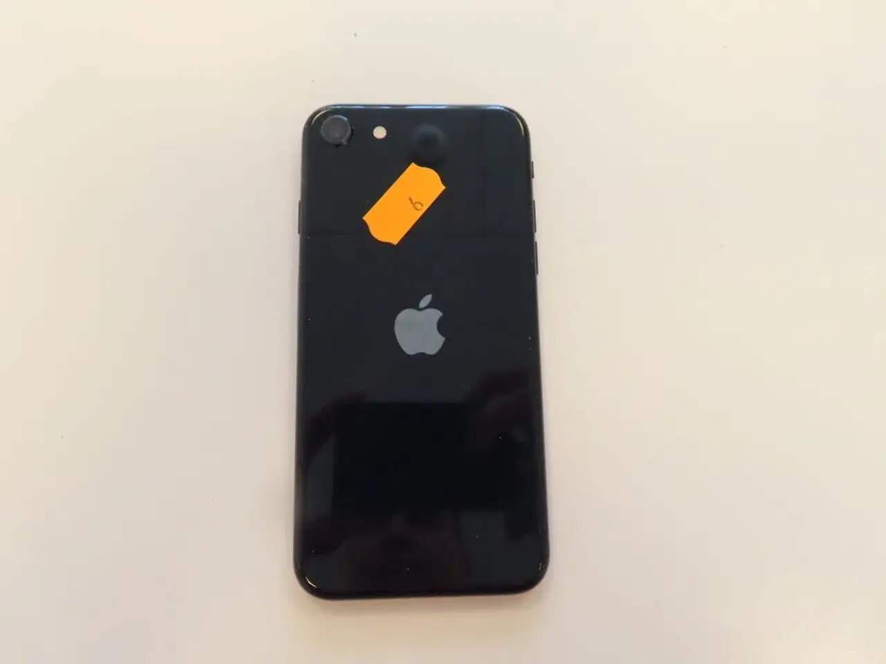 Billede 2 - Mobiltelefon APPLE Iphone SE 3. Gen - 64 GB