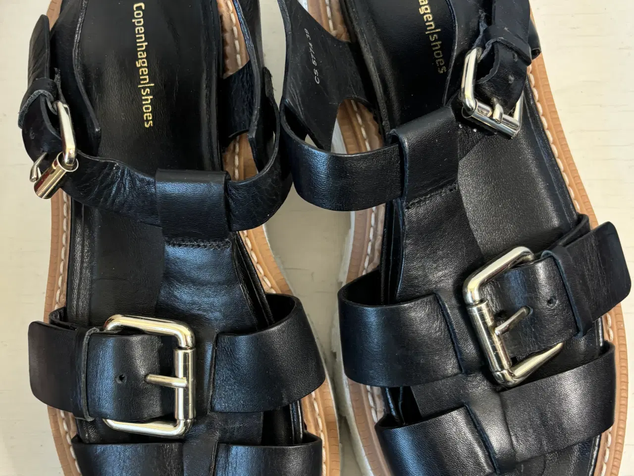 Billede 3 - Copenhagen Shoes, sorte plateau-sandaler, str 39