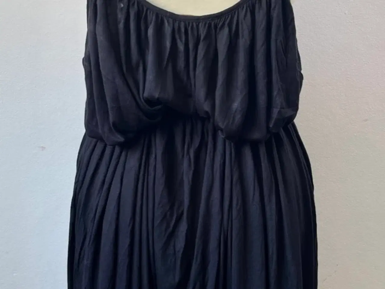 Billede 4 - Sandro Paris, kjole, str. M