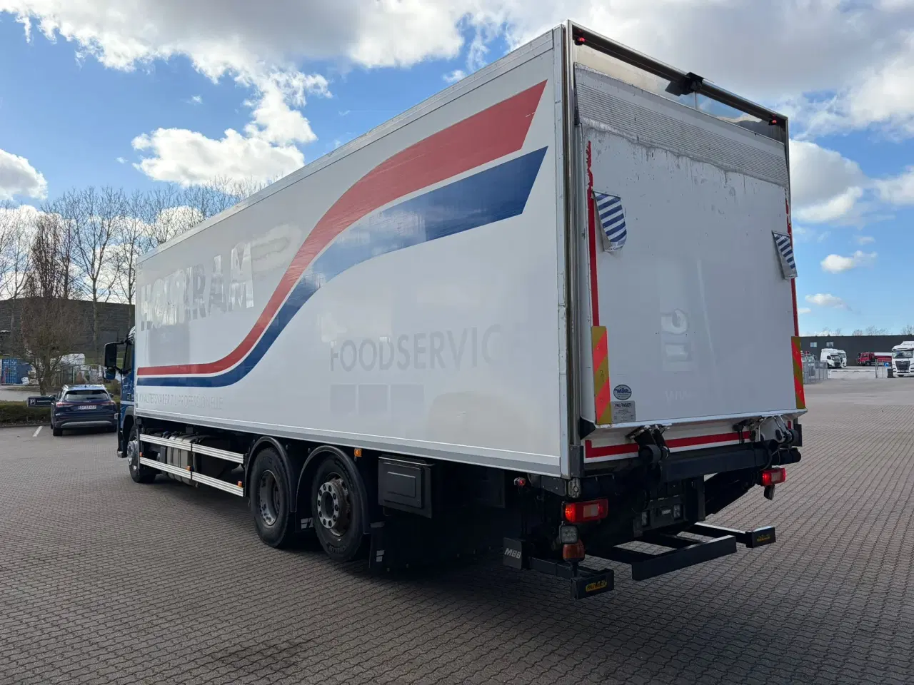 Billede 3 - Volvo FM330, Køle