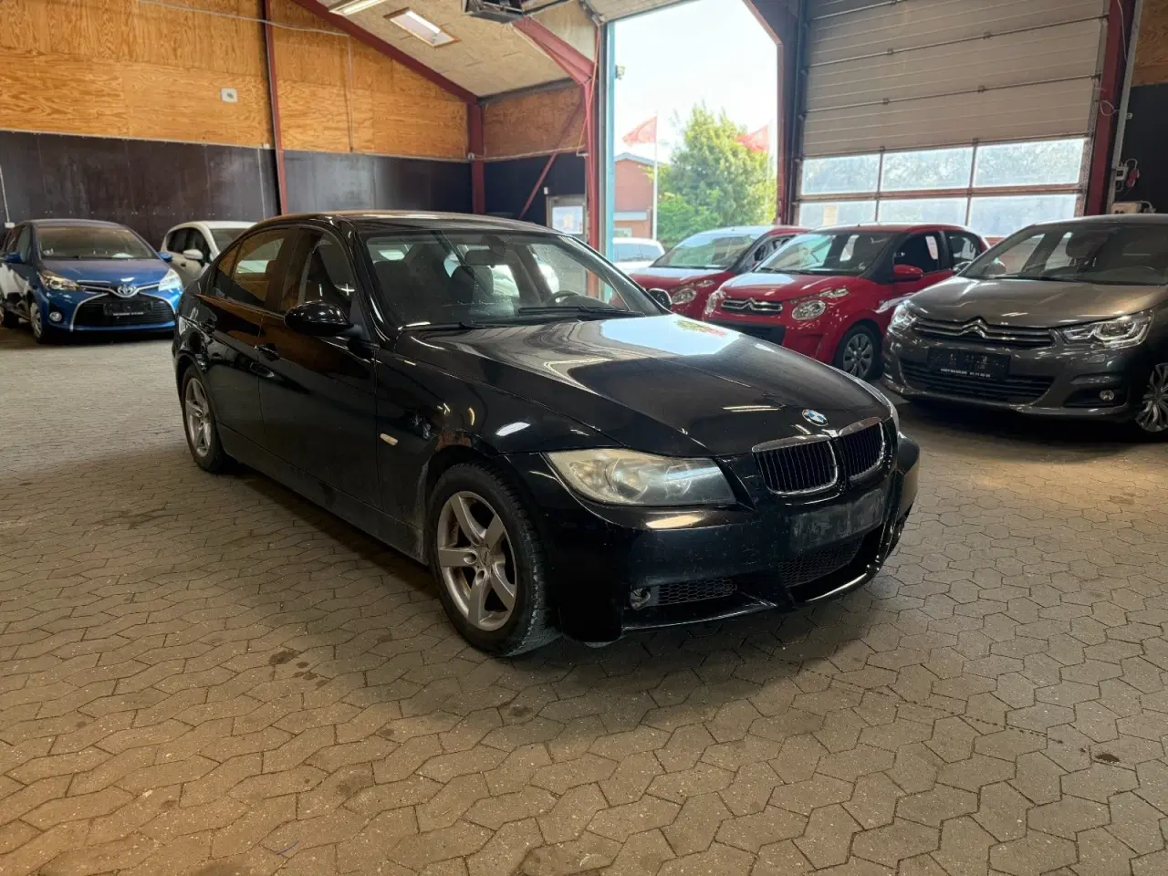 Billede 3 - BMW 320i 2,0 