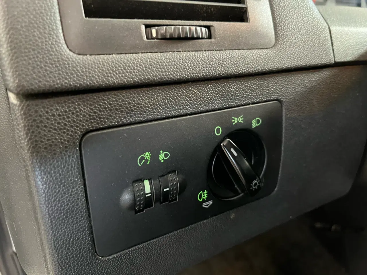 Billede 8 - Skoda Fabia 1,4 16V Ambiente 75HK 5d