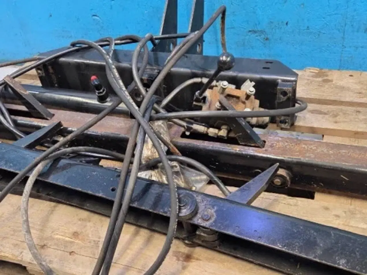 Billede 17 - New Holland BB9090 Balleudkast Sæt 700144160