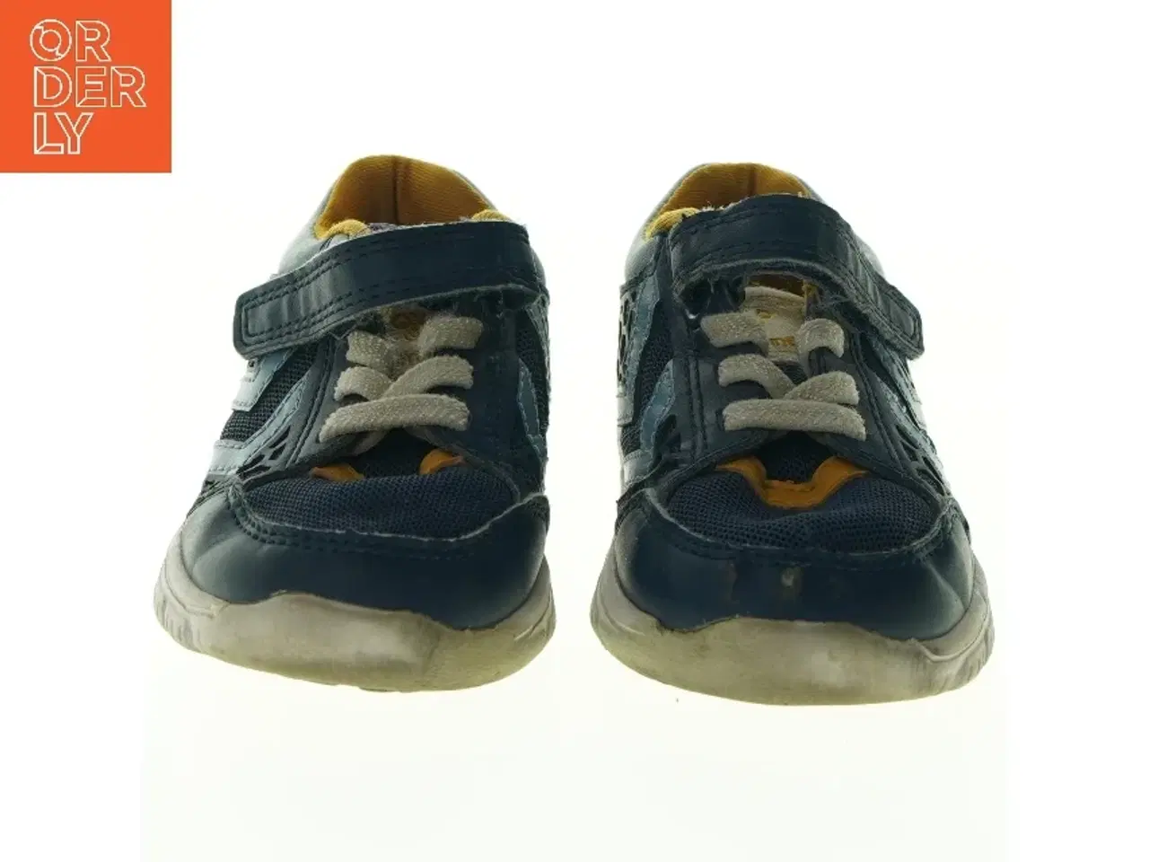 Billede 1 - Brugte børnesko fra Hummel (str. 23)