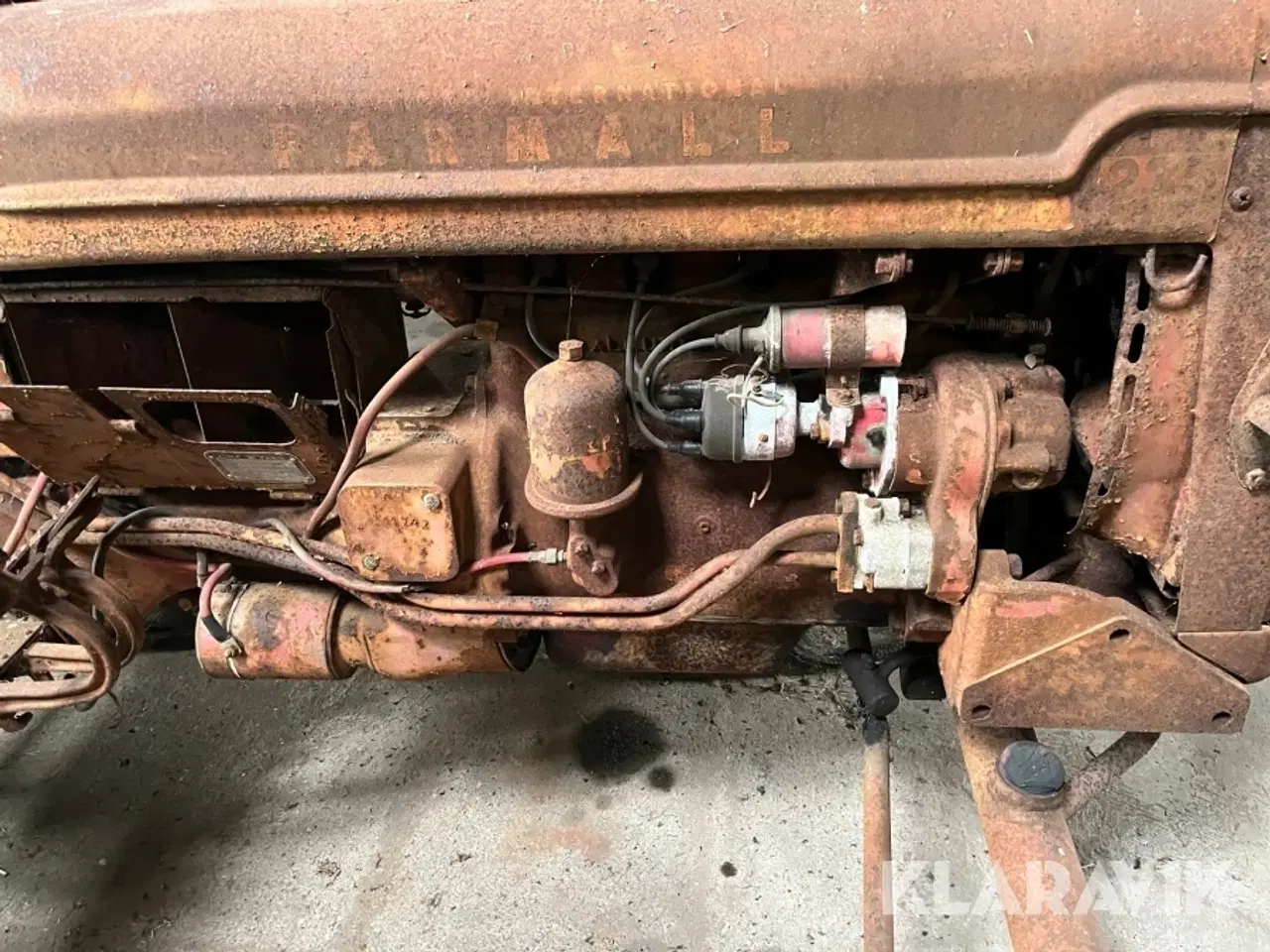 Billede 7 - Veterantraktor Farmall FU235