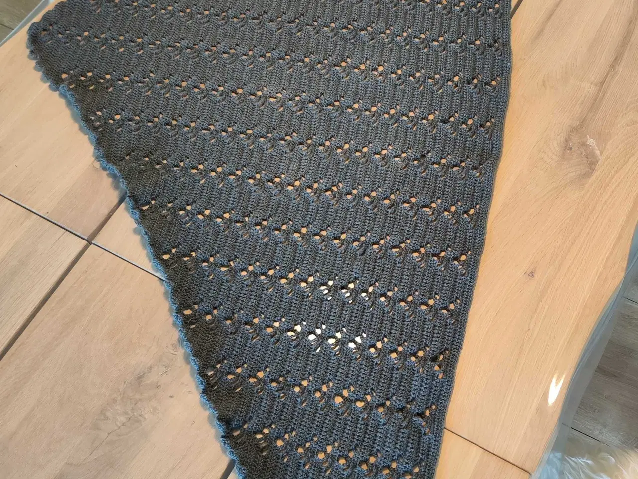 Billede 3 - Sjal, homemade. Dropsdesign.