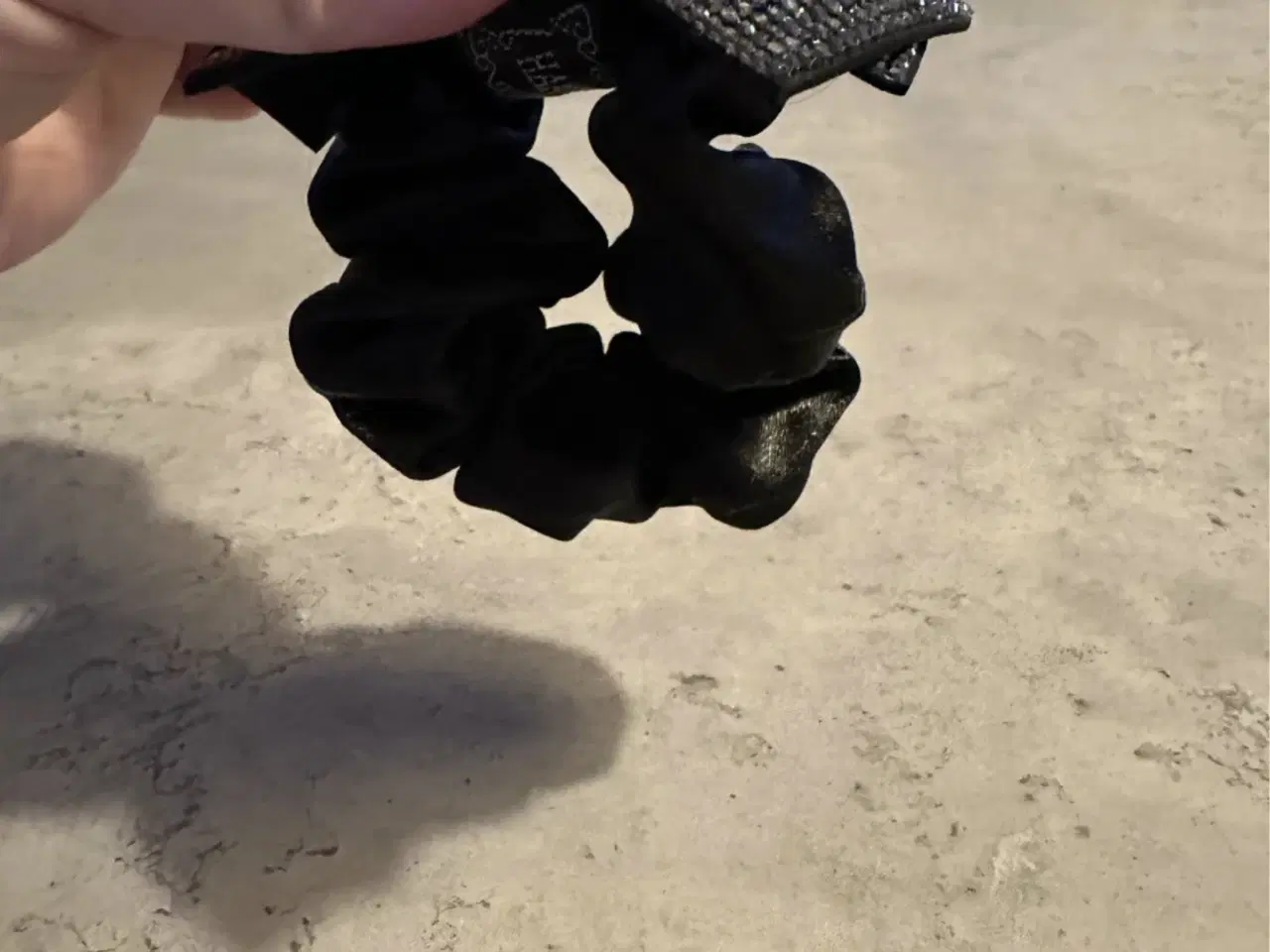 Billede 2 - Forskelligt hår bøjler og spænder sælges