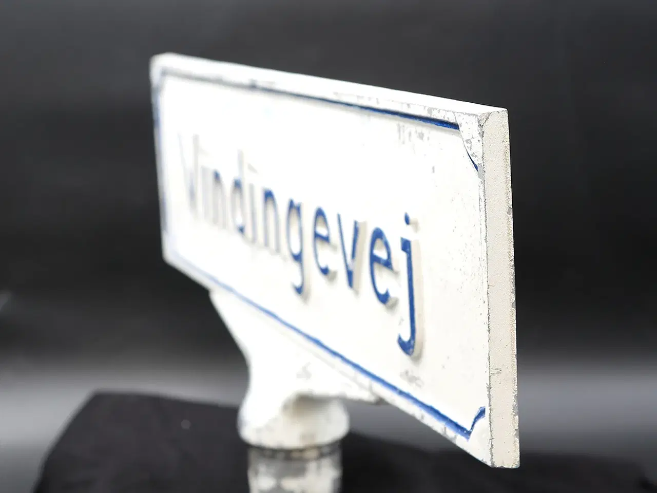 Billede 3 - Vintage dansk vejskilt “Vindingevej” i aluminium