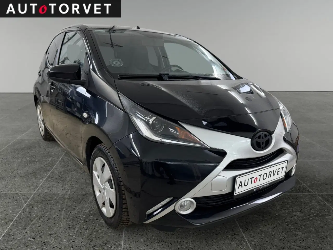 Billede 2 - Toyota Aygo 1,0 VVT-i x-black