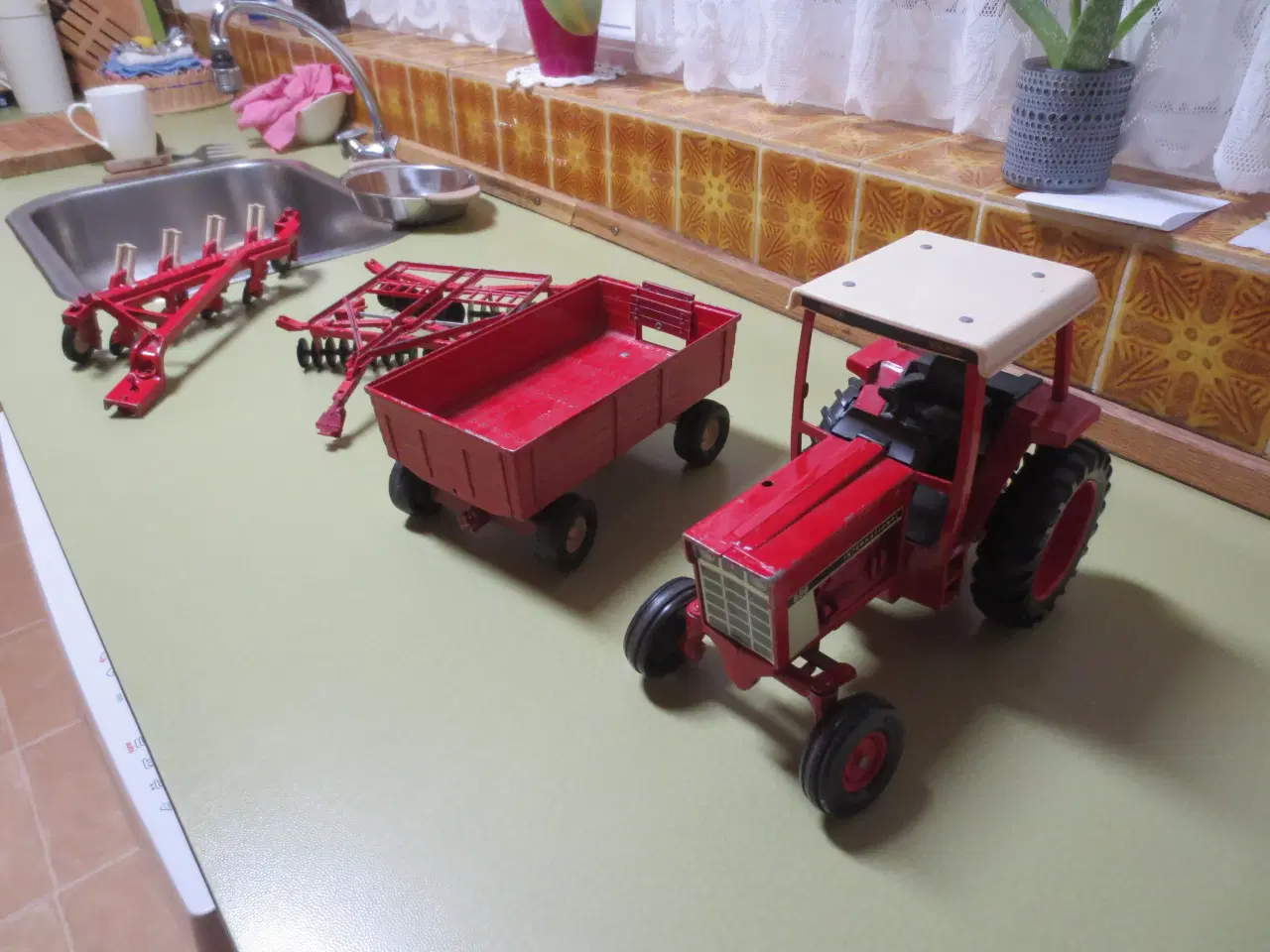Billede 1 - Model traktor International 886
