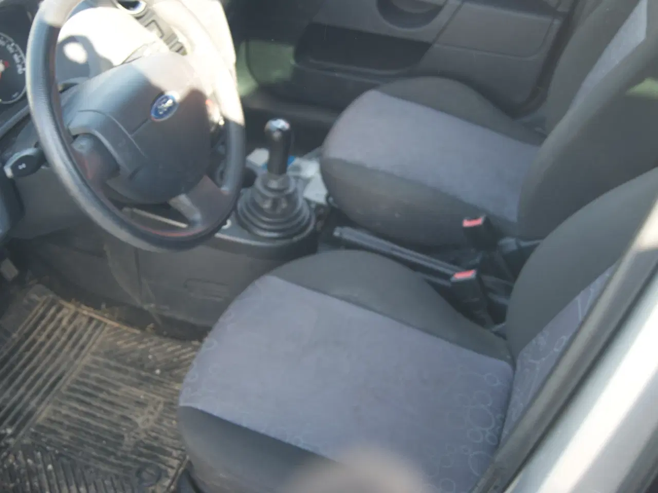 Billede 7 - % dørs Ford Fiesta årg. 2008. U.syn. 2 dyser def. 