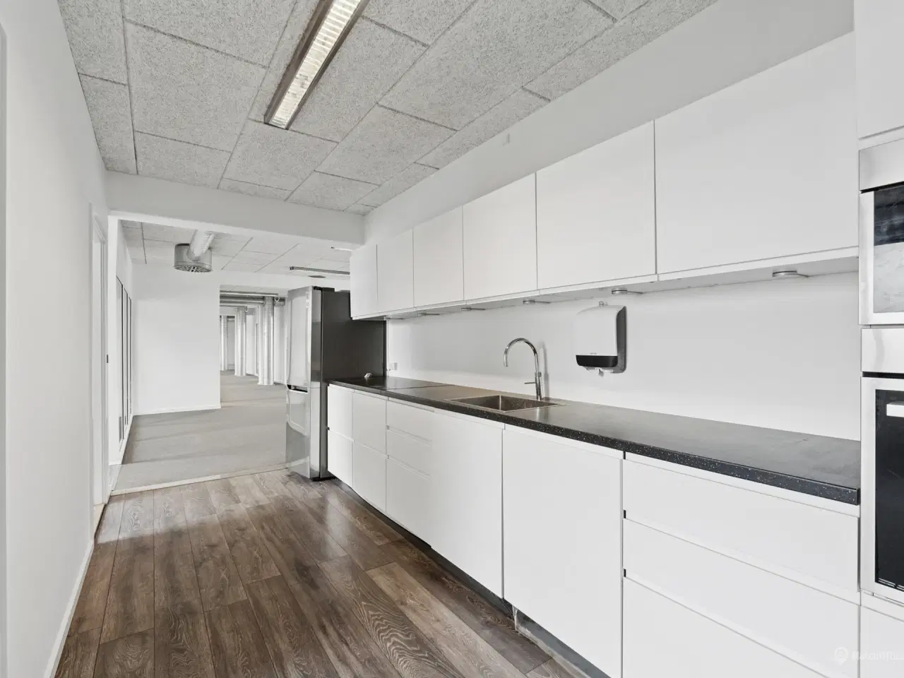 Billede 5 - Flot kontorlejemål med unik mulighed for at flytte ind i de velbeliggende lokaler i Glostrup Centrum.