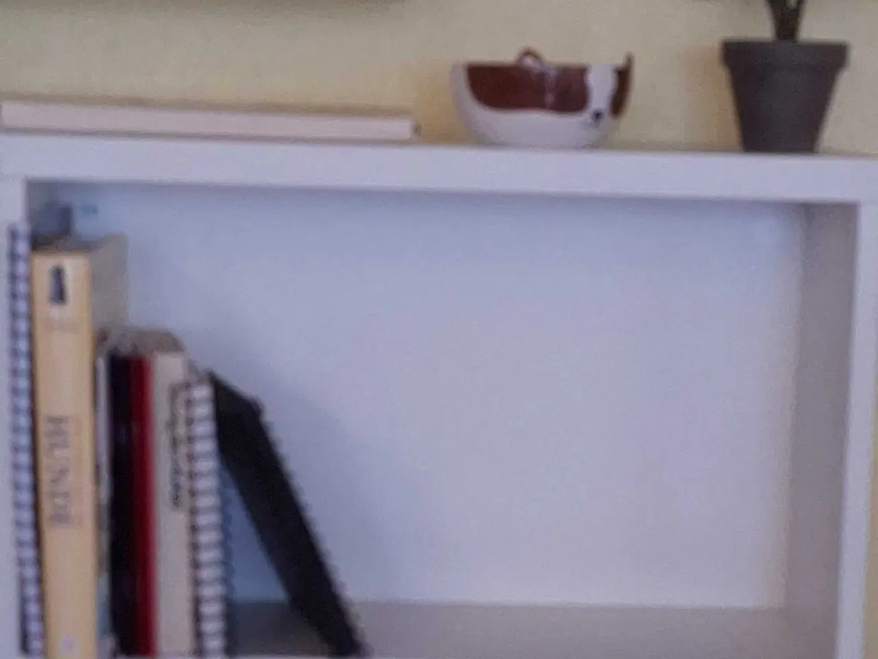 Billede 2 - Hylde tre