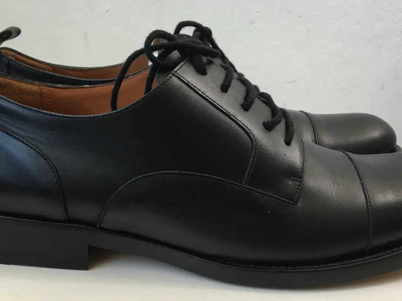 Billede 4 - Valentino Garavani, snøresko, str 38