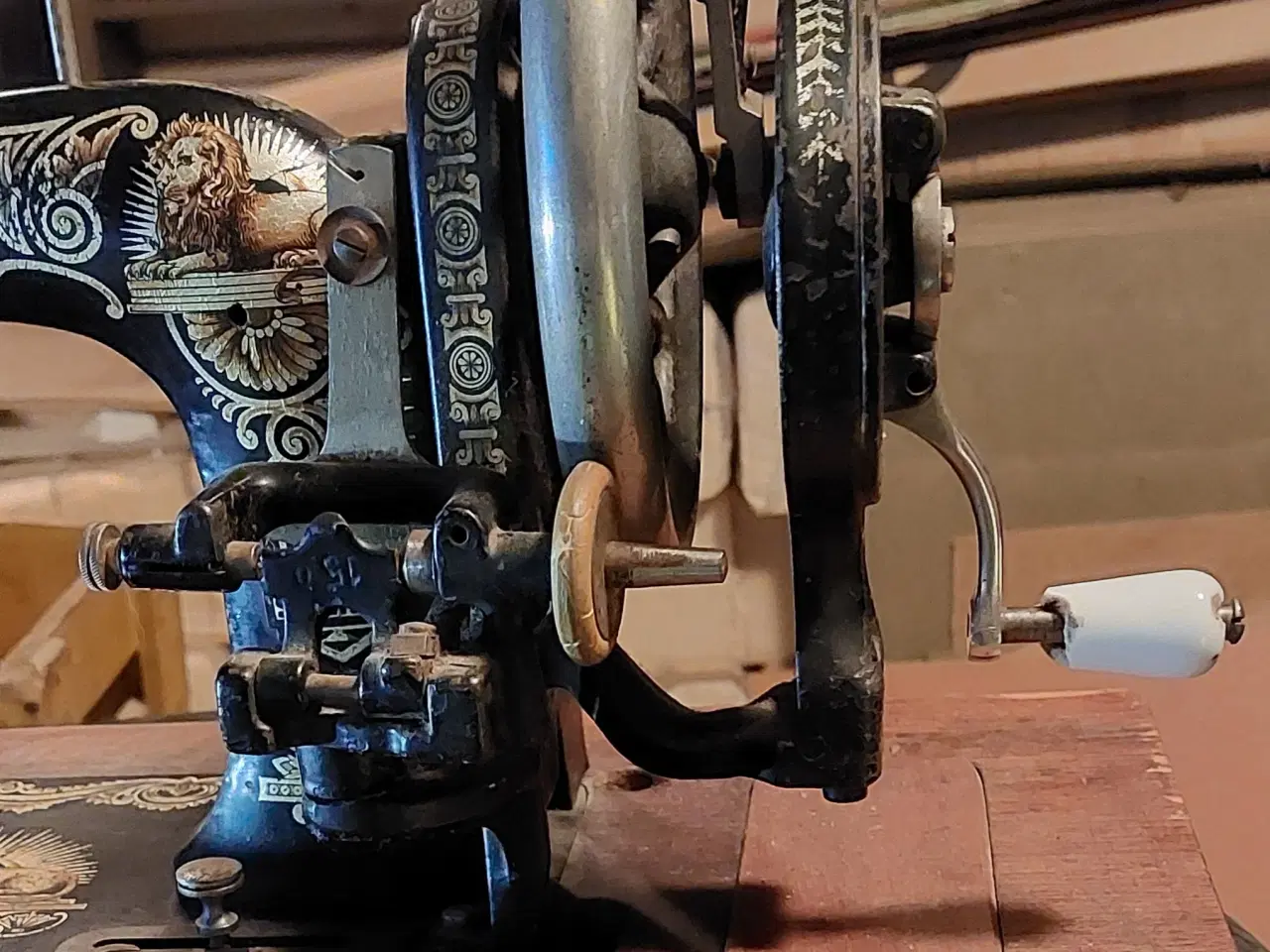 Billede 2 - ANTIK dekorations SYMASKINE