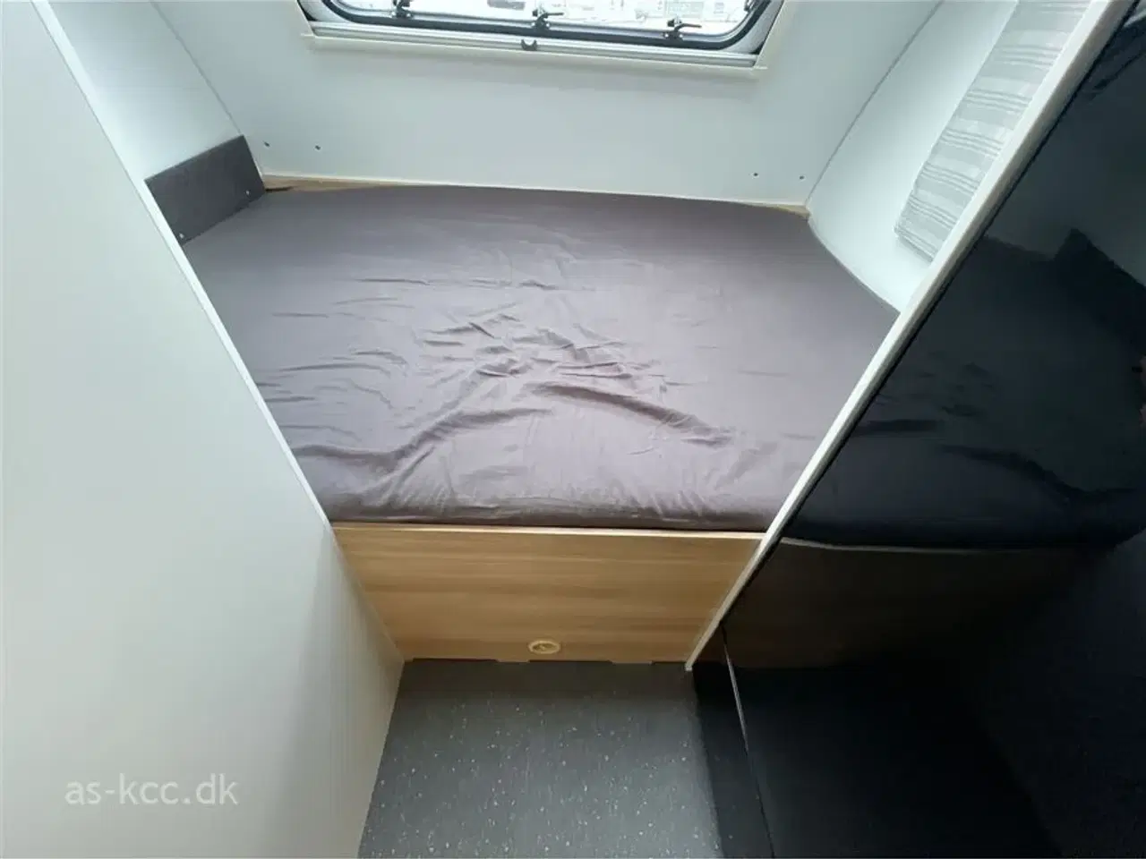 Billede 3 - 2021 - Adria Action 391 PD Panorama   Adria Action 391 PD. Denne vogn er med Solsejl 3 sovepladser  4 siddepladser.