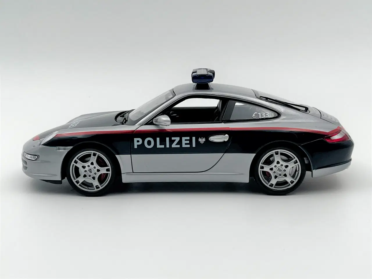 Billede 3 - 2004 Porsche 911 / 997 Carrera S "Polizei" 1:18