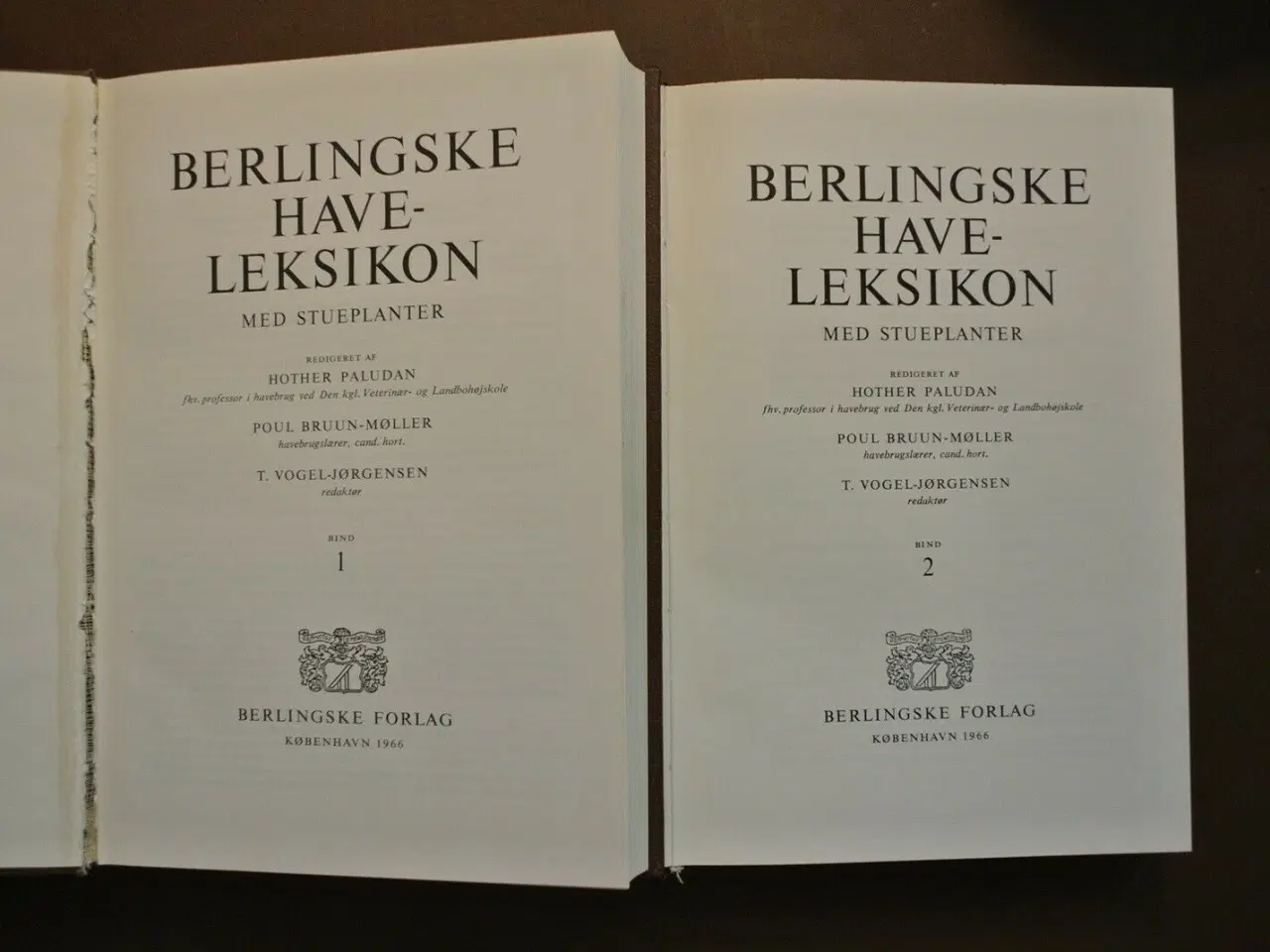 Billede 3 - berlingske haveleksikon med stueplanter 1-2, red. 