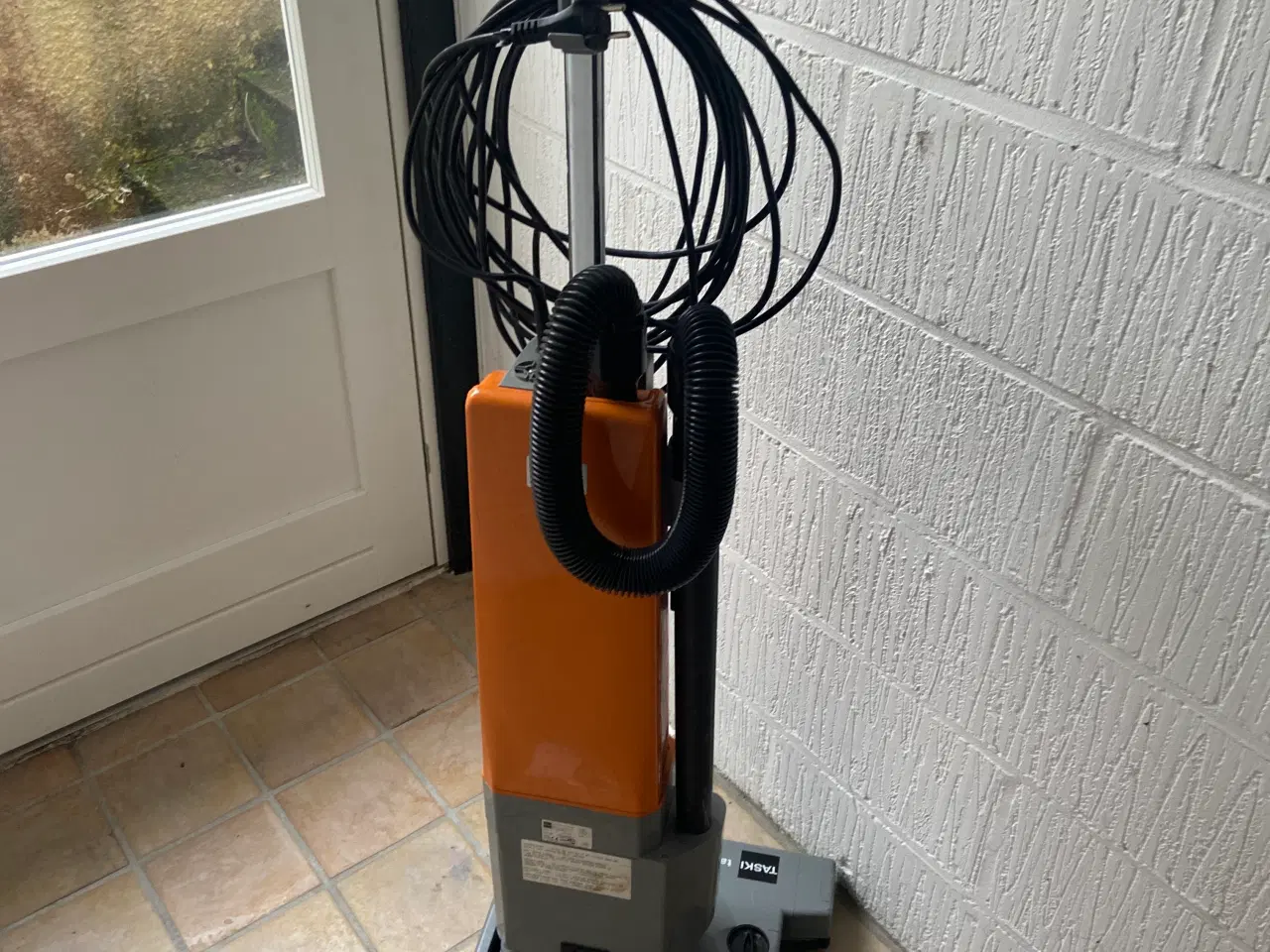 Billede 2 - Taski støvsuger profi model
