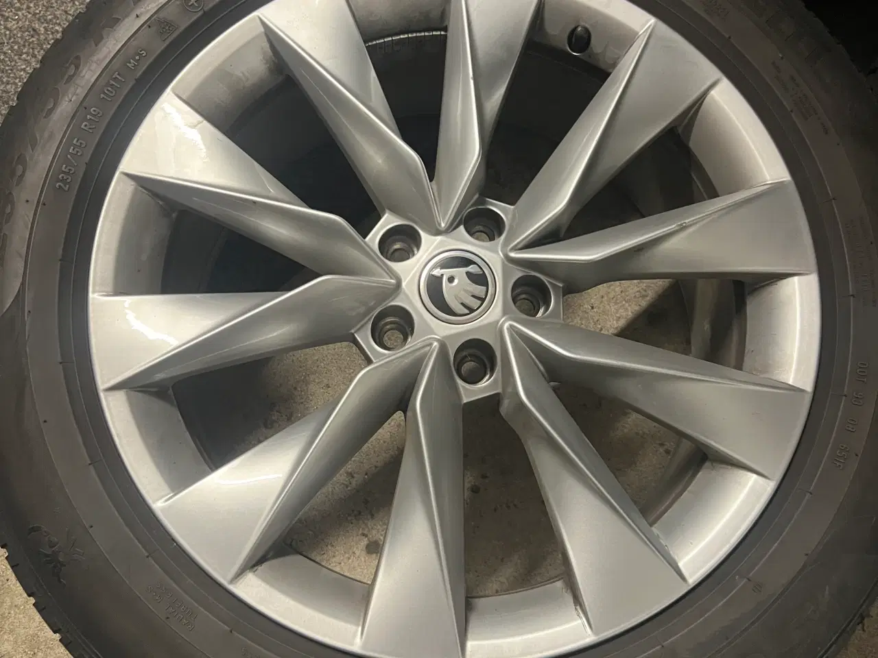 Billede 1 - 19" Org. Skoda Enyaq Vinterhjul