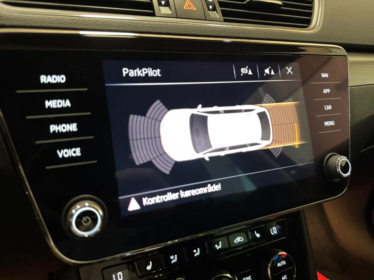 Billede 12 - Skoda Superb 2,0 TDi 150 Style Combi DSG