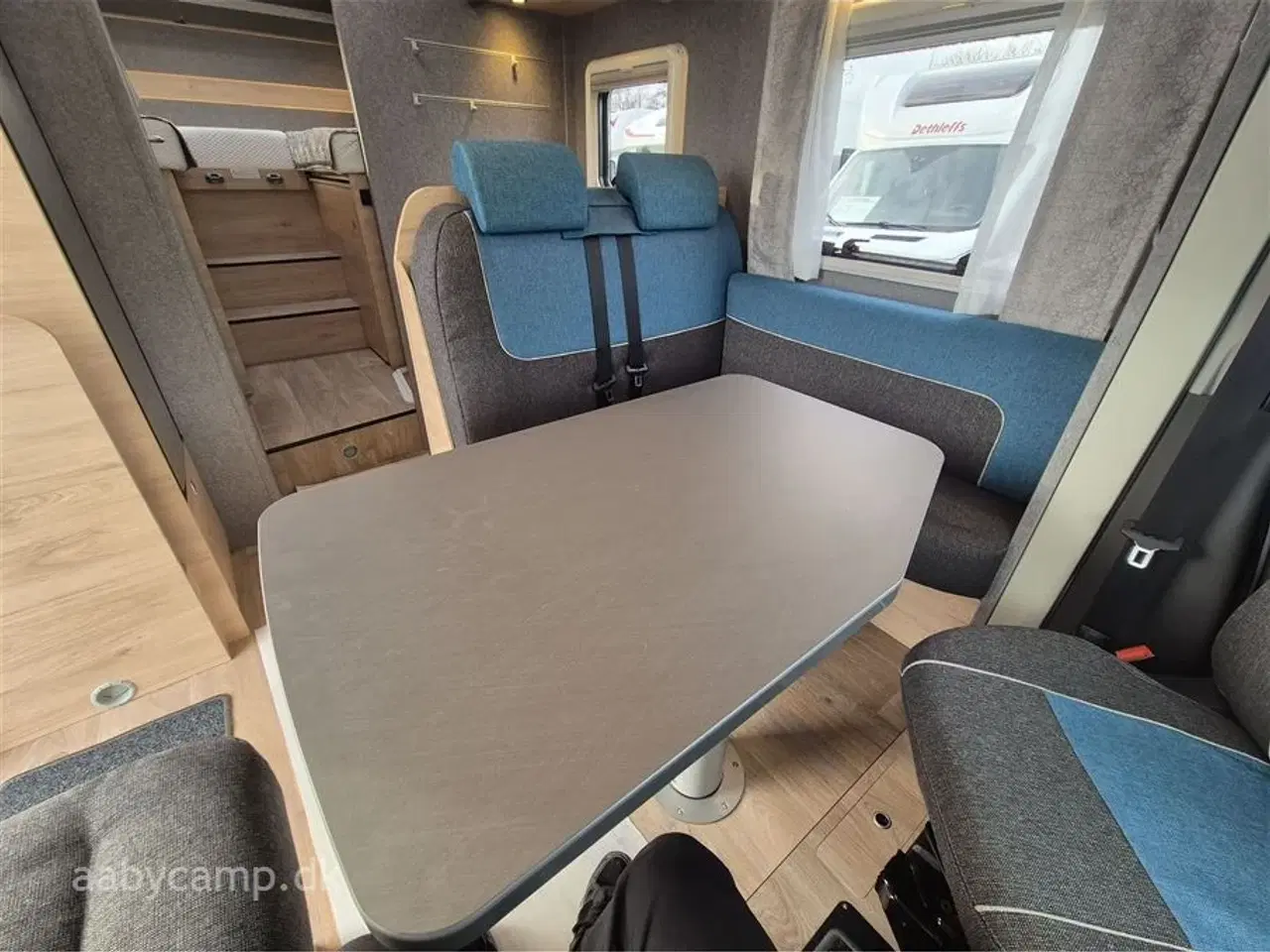 Billede 9 - 2023 - Dethleffs Just GO T7055 EB AUT. Automatgear. Solceller. Batteri. Markise. Elektrisk indgangstrin. Kun 29,000 Km !!!