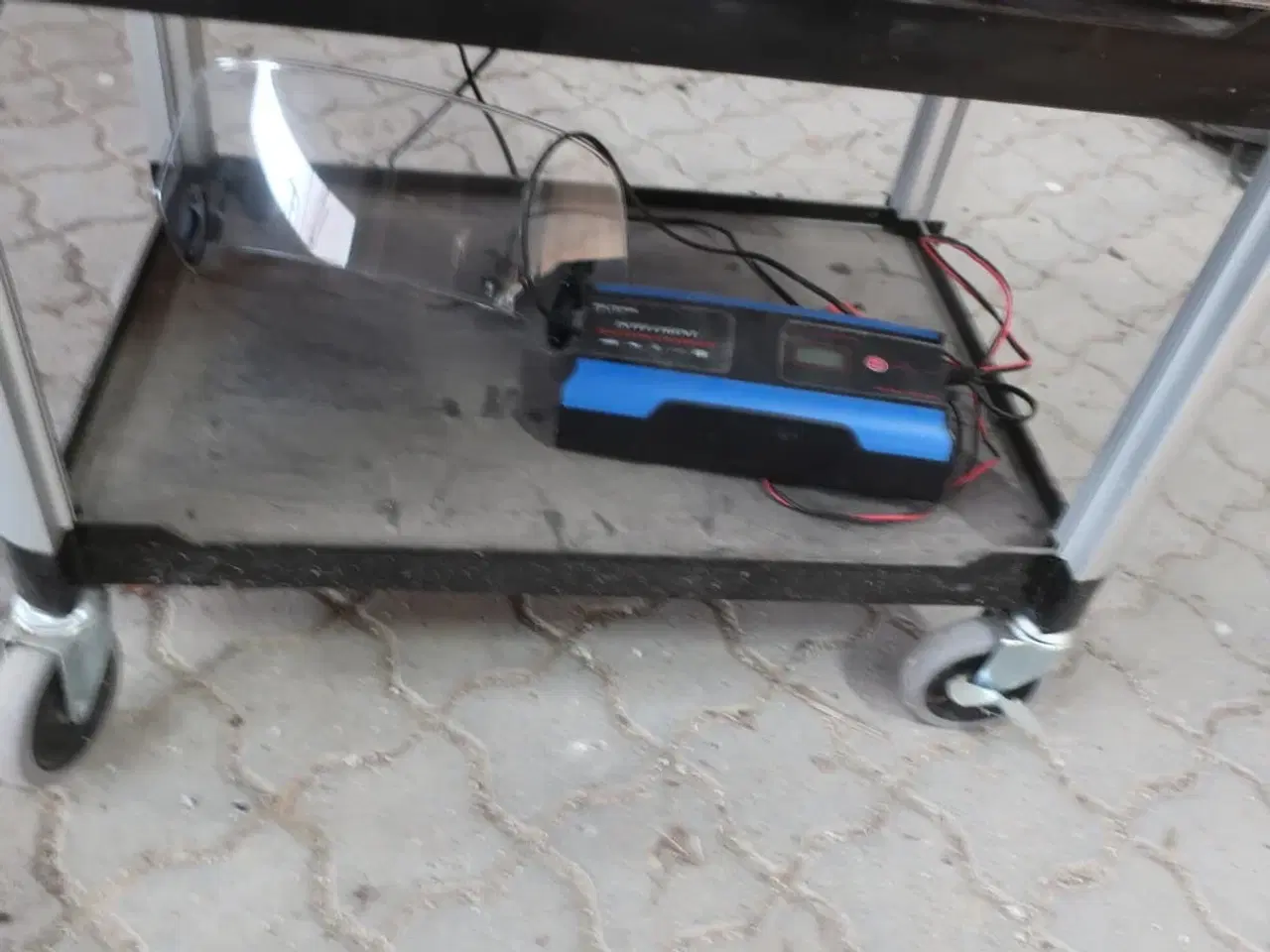 Billede 2 - Værkstedsvogn med indhold