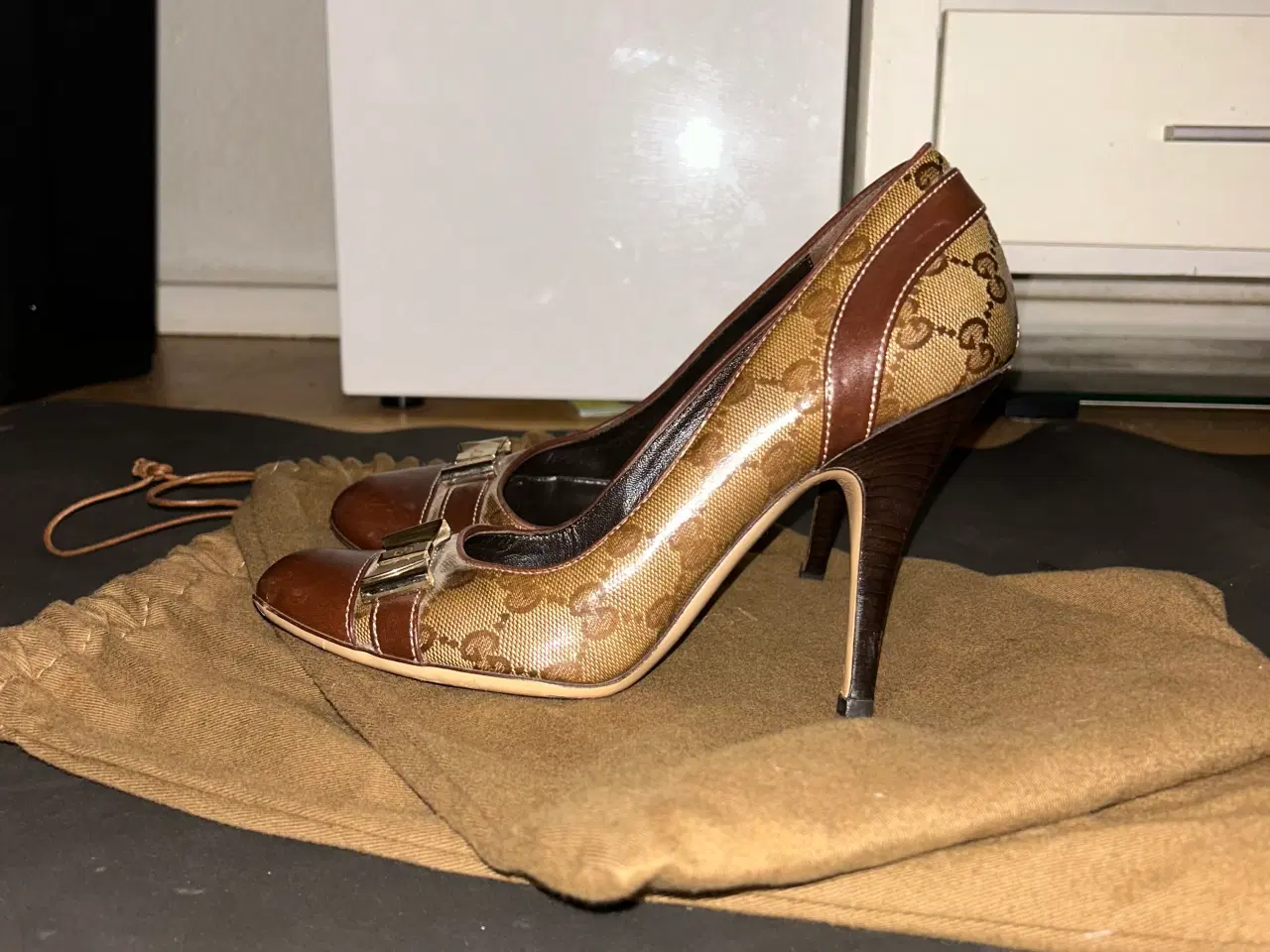 Billede 2 - Højhælede Gucci sko