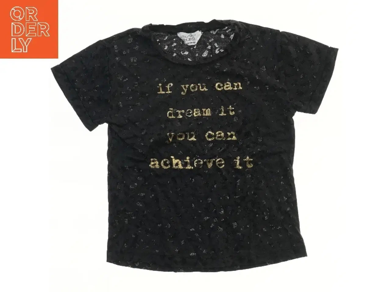 Billede 1 - Sort T-shirt med tekst fra Little pieces (str. 122)