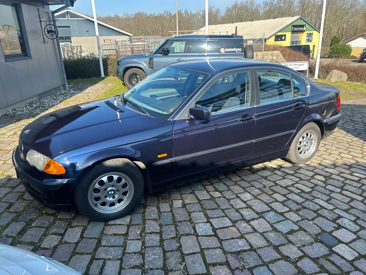 Billede 1 - BMW 323i 6-cyl 170 HK Aut Gear  lav km