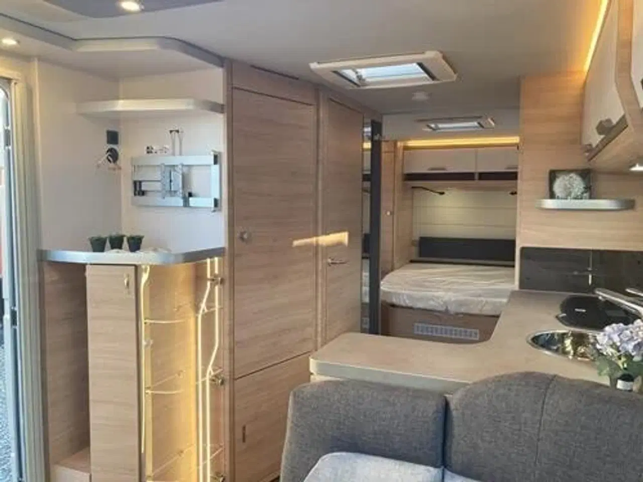 Billede 6 - Knaus Südwind 650 UX - SOMMETILBUD - Mover Kr: 1.- Spar 25.017.-