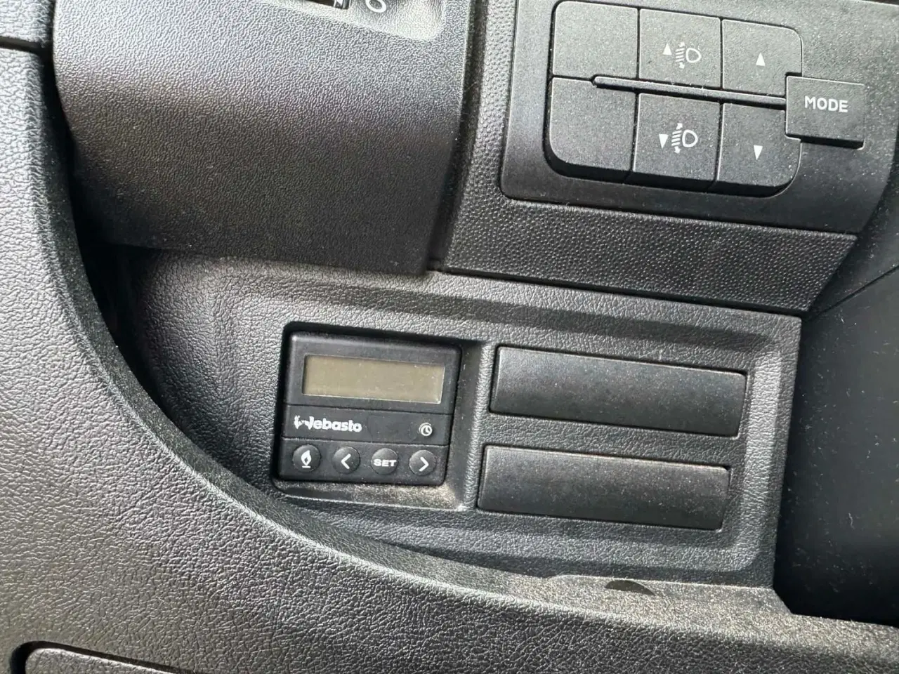 Billede 4 - Peugeot Boxer 335 2,2 HDi 130 Kassevogn L2H2