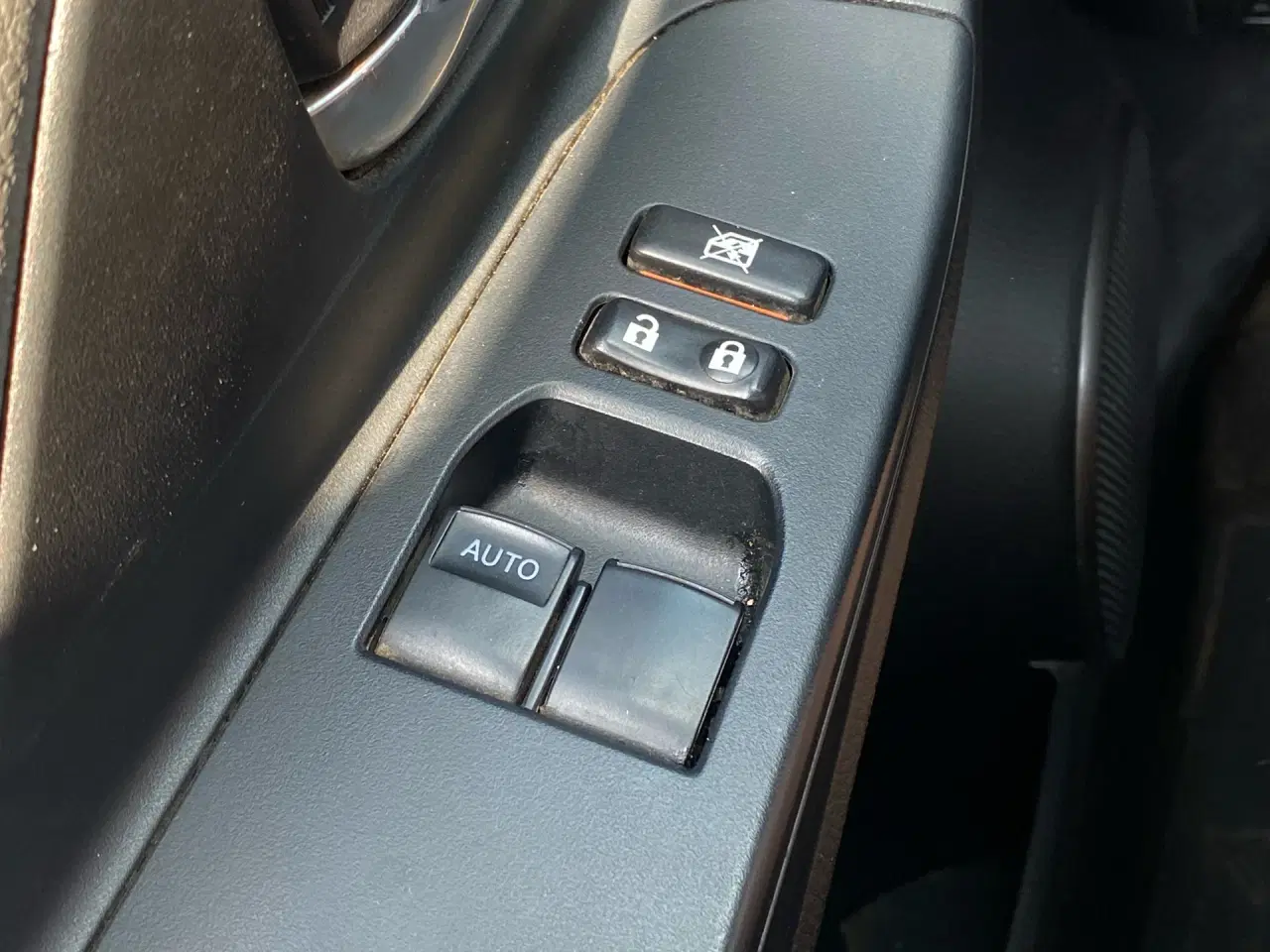 Billede 20 - Toyota Yaris 1,3 VVT-I T2 Komfortpakke Sportspakke 100HK 5d 6g