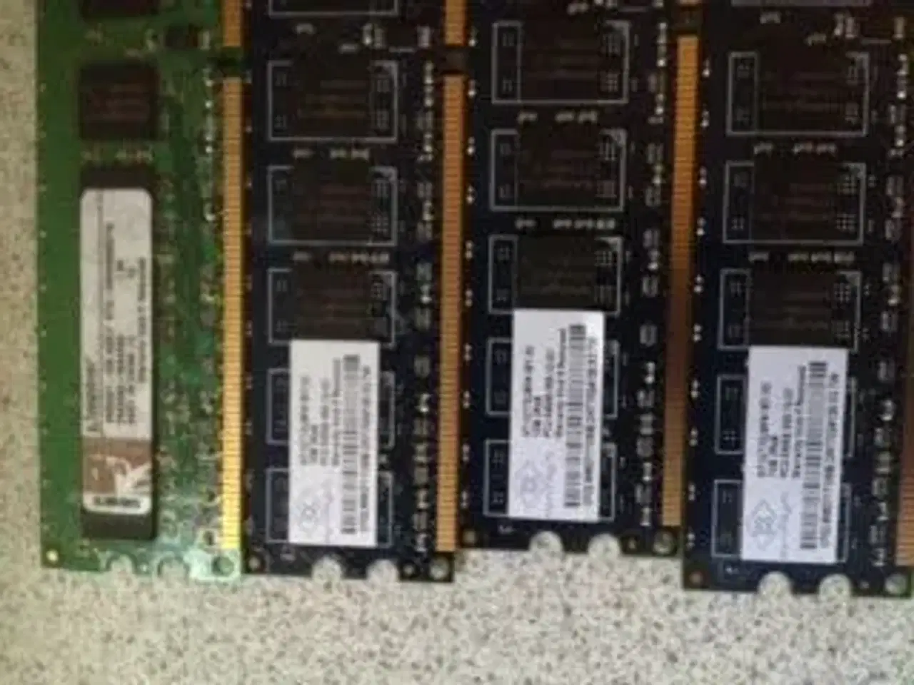 Billede 1 - 4X1GB DDR2 ram!