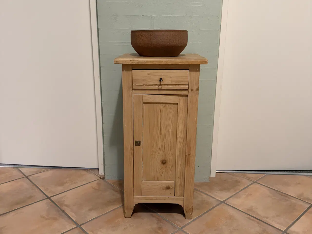 Billede 2 - Servante skab afsyret