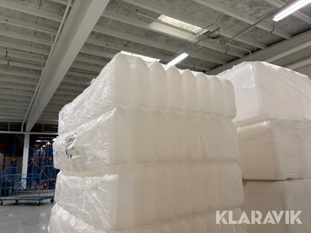 Billede 2 - Plastikflasker Promens - 1 palle af 504 stk