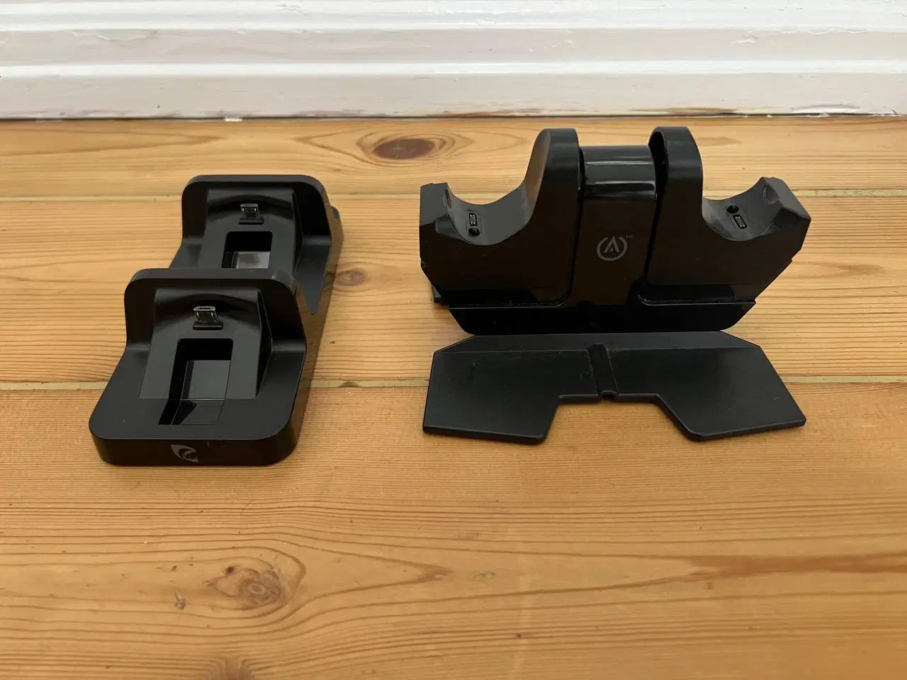 Billede 3 - PlayStation 4 pakke – inkl. 4 controllere og spil