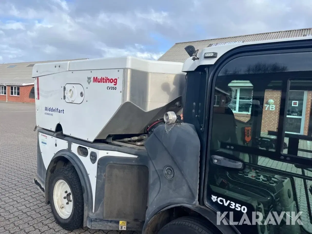 Billede 10 - Fejemaskine Multihog CV350