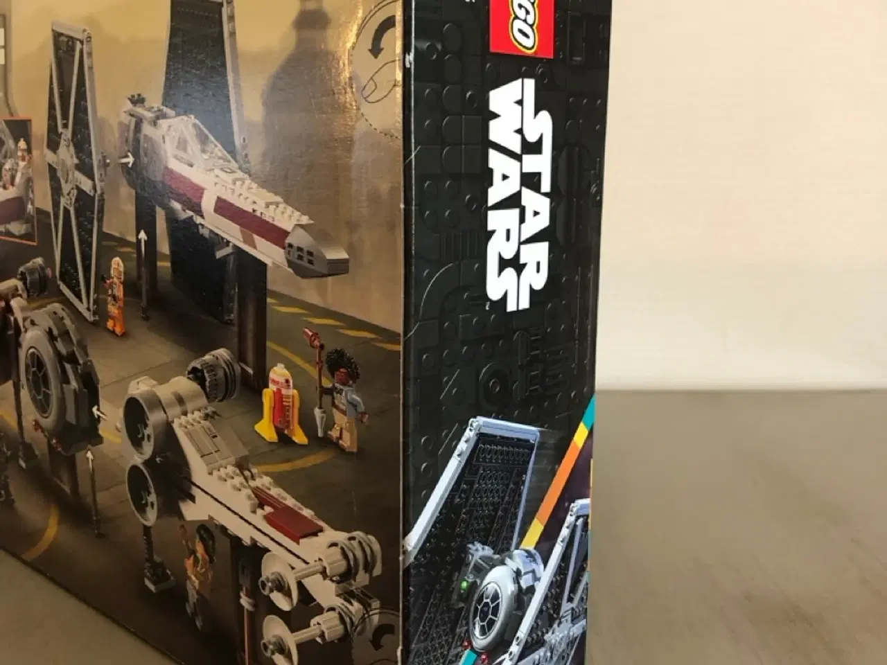 Billede 4 - LEGO Star Wars 75393 TIE Fighter & X-Wing Mash-up 