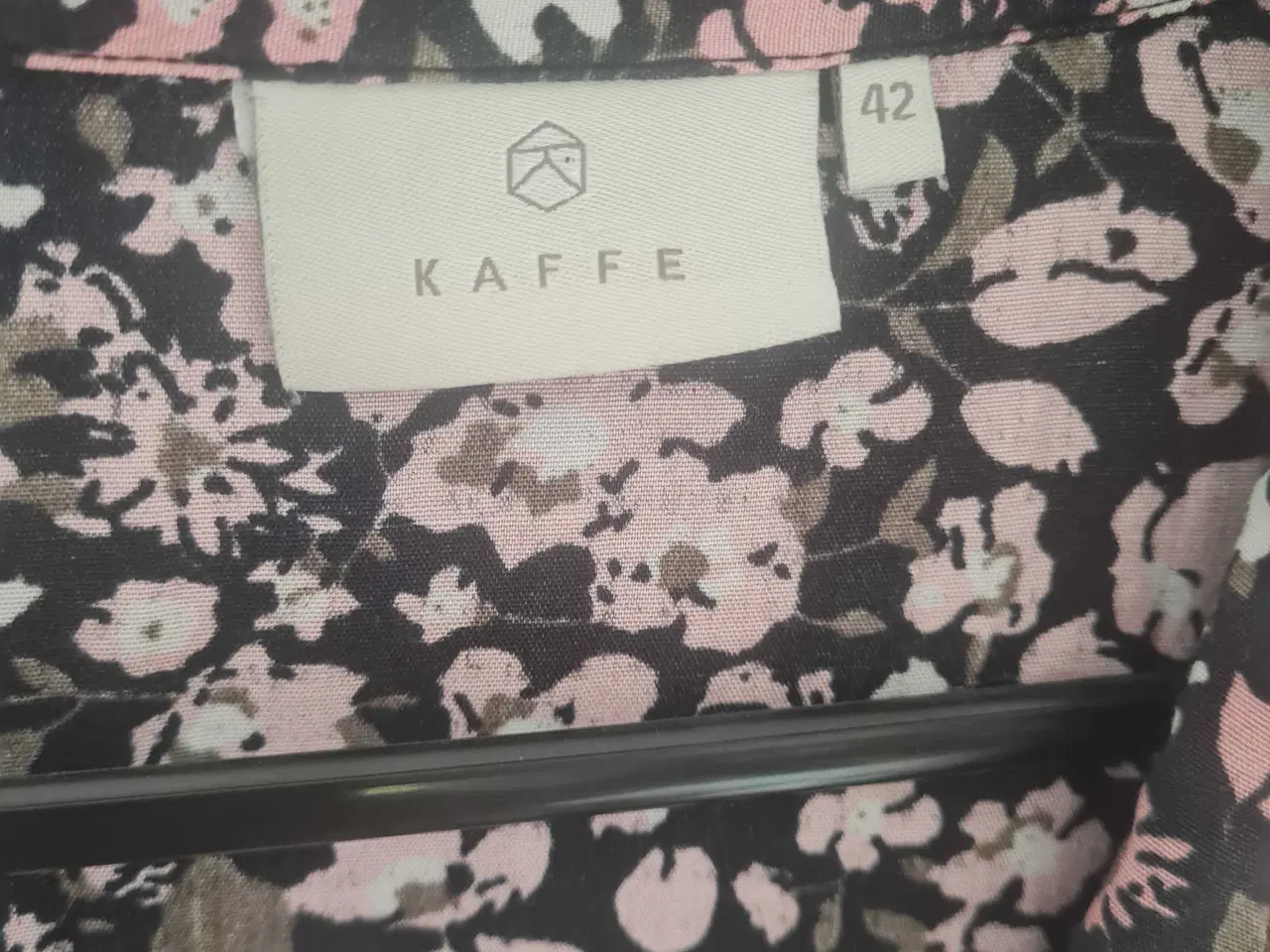 Billede 2 - Kaffe kjole str 42 viskose 