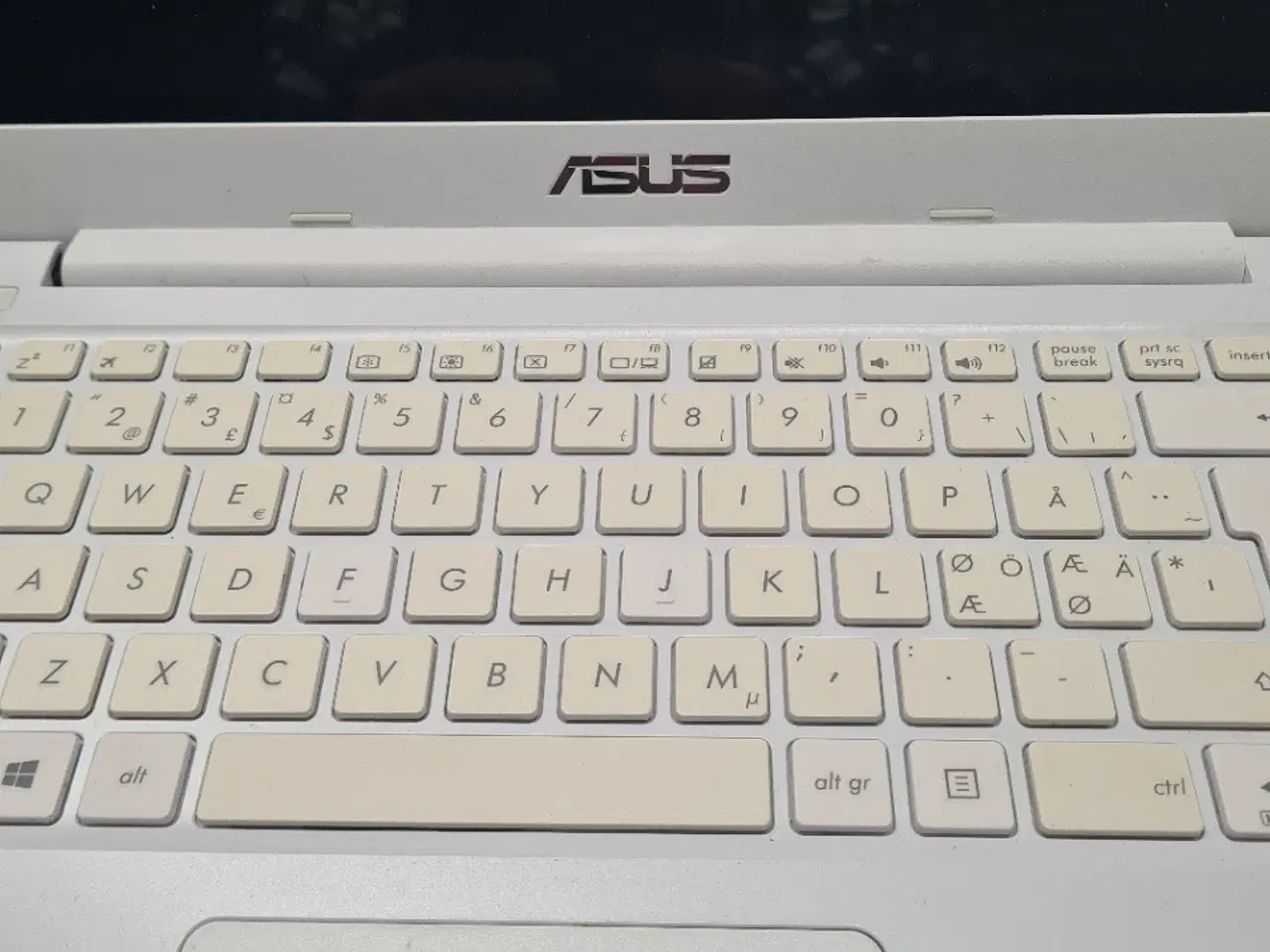 Billede 1 - Asus E402M