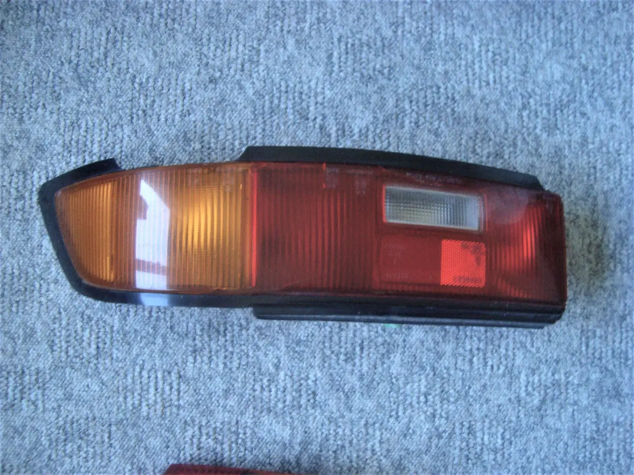 Billede 1 - Lygteglas til Mazda 323, årgang ukendt
