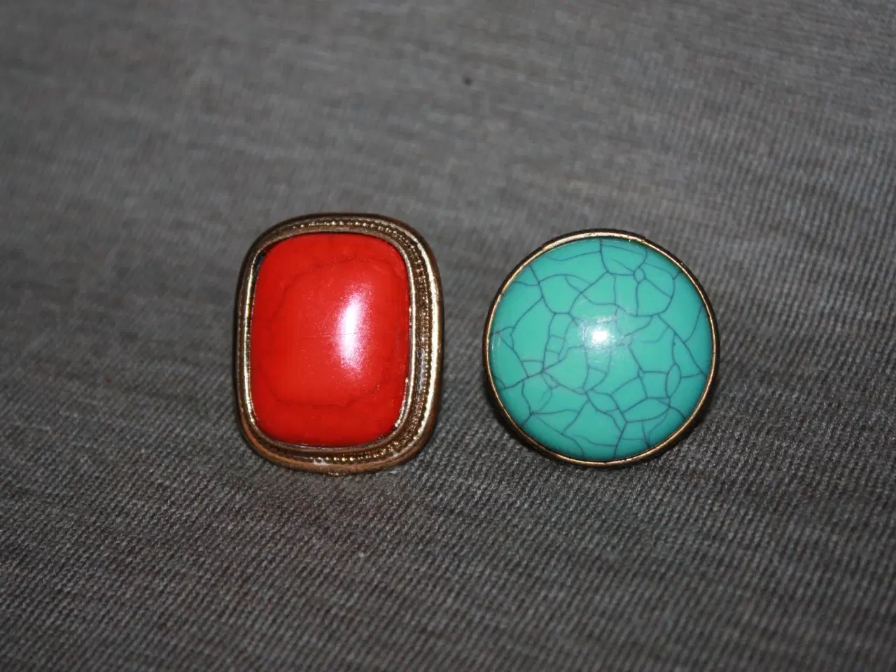 Billede 5 - Ring diam 1,8 cm ved ikke noget om metal og sten
