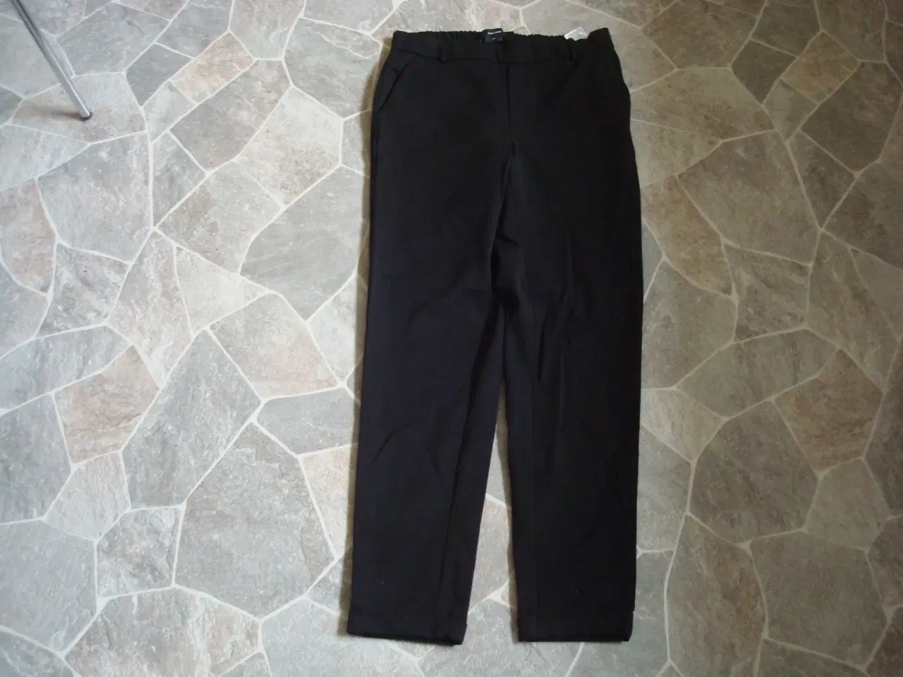 Billede 1 - Bukser Vero Moda str. S/32 sort