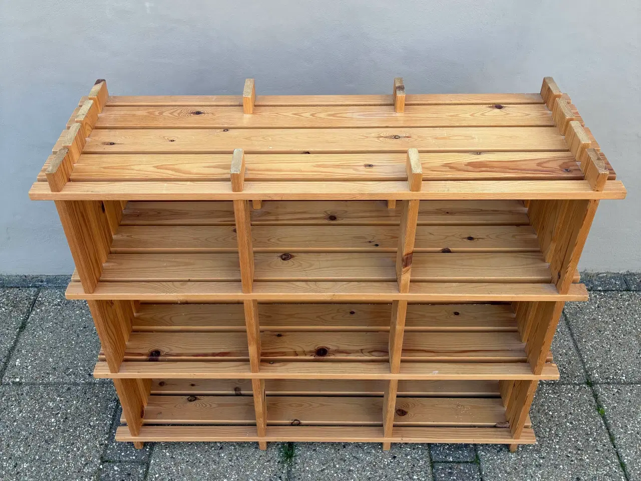 Billede 4 - Vintage træreol med 9 rum. Flot patina